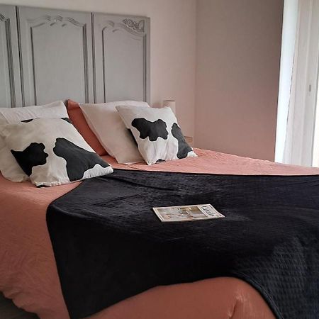 La Bergerie Du Mesnil Bed & Breakfast Livry  Екстериор снимка