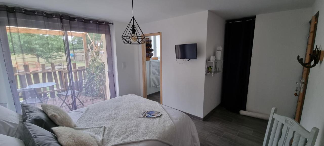 La Bergerie Du Mesnil Bed & Breakfast Livry  Екстериор снимка